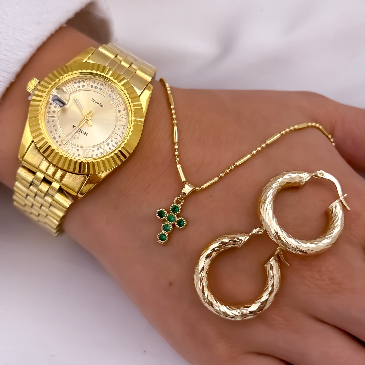 Cadena Tejido Militar Palito para Dama de 45CM + Cruz Verde Esmeralda + Candongas Melcochas de 20mm en Oro Laminado 18k con Garantia + Reloj de Dama Rolex en con Garantía
