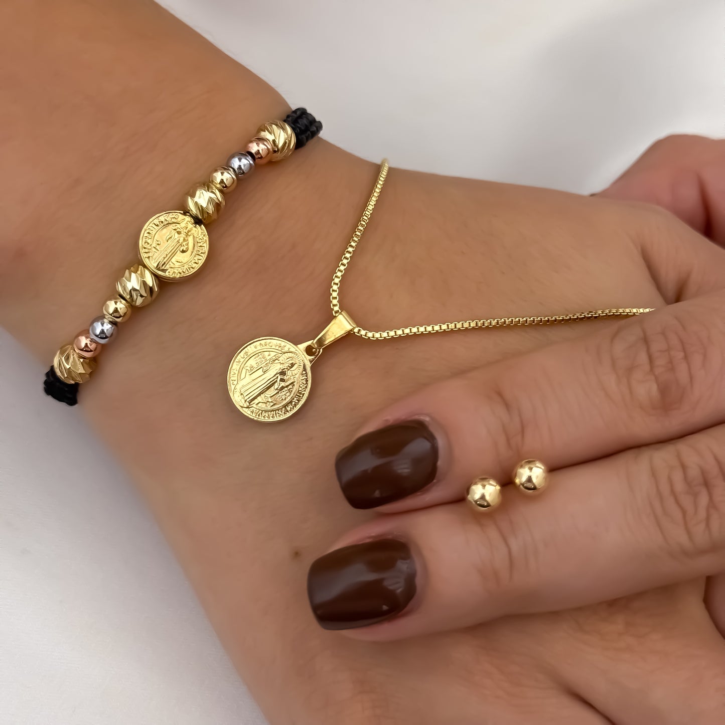 Cadena Tejido Veneciano de Dama de 45cm de 3mm + San Benito Protección + Pulsera de 3 Oros de San Benito Protección en Oro Laminado 18k con Garantia de por vida