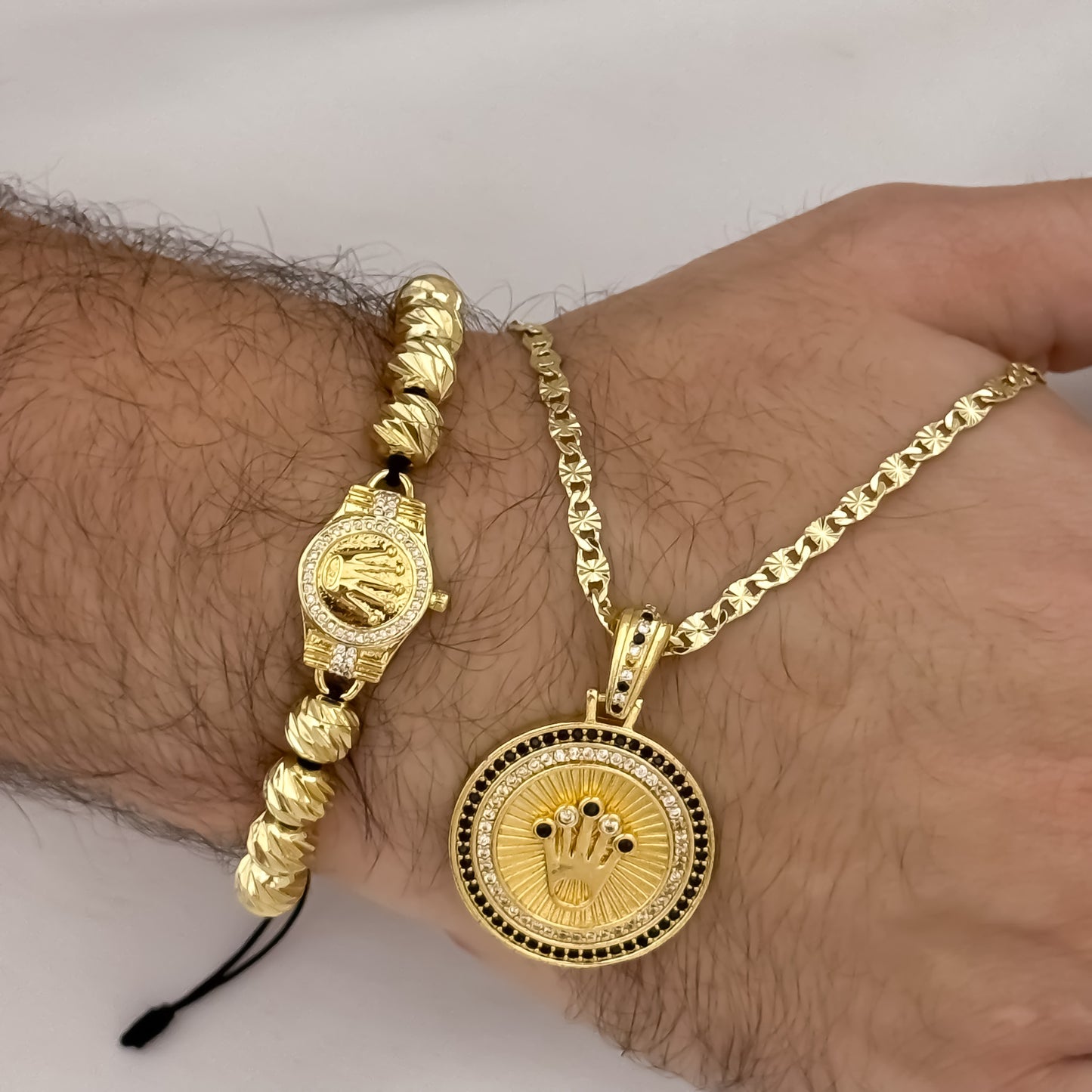 Cadena Tejido Escalera Plana con Destellos de 60cm de 3mm de Grosor + Dije de Corona Rolex con Micro circones Negro + Pulsera Balin Rolex Balin Diamantado 8mm en Oro Laminado 18k con Garantía de por vida