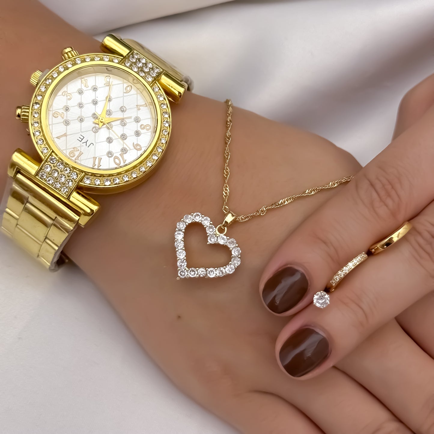 Cadena Singapur de 45cm de Dama con Dije de Corazon de circonia + Jueho de Topo circon + Candongas circonia en Oro Laminado 18k con Garantia de por vida + Reloj de Dama JYE de Alta Calidad
