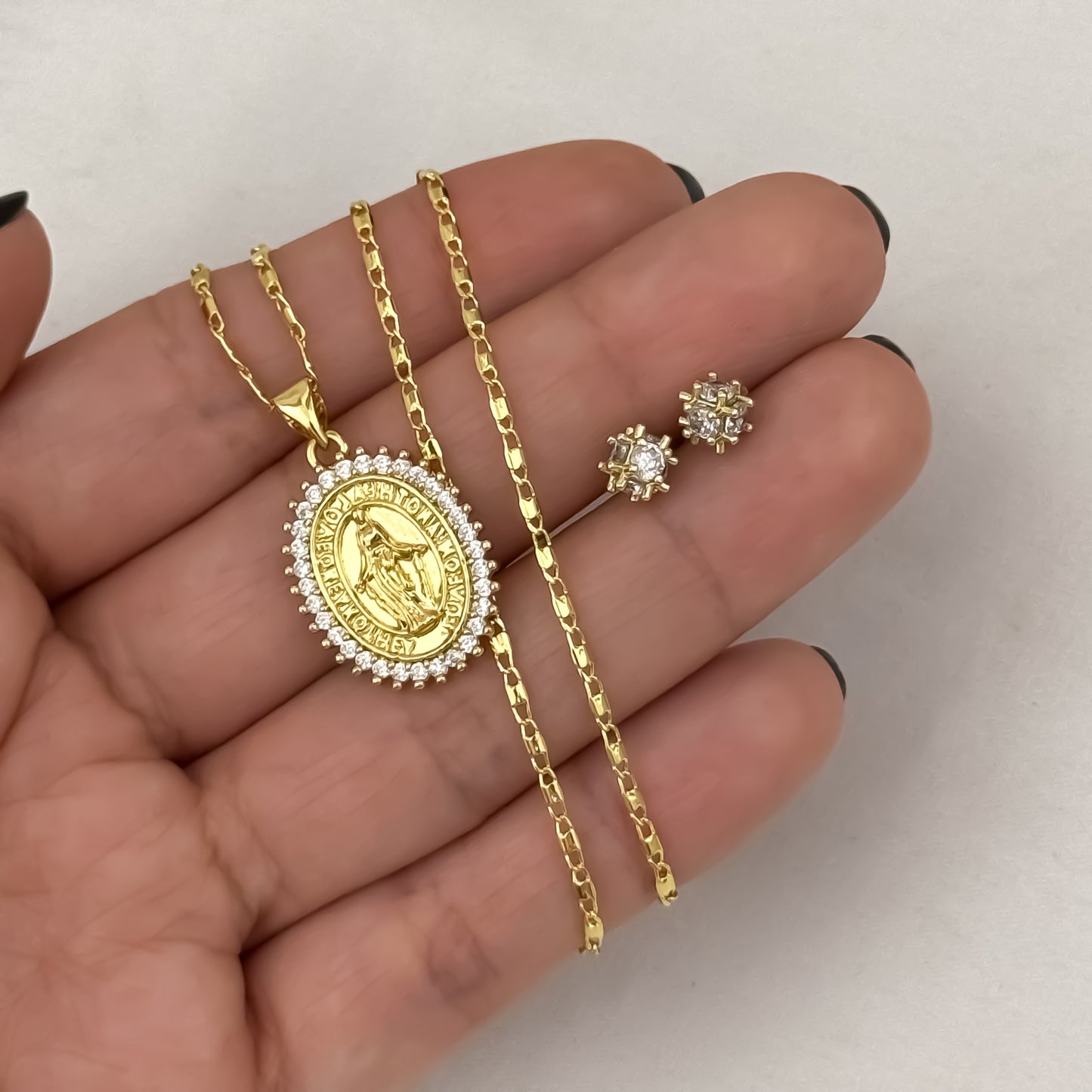 Cadena Tejido Escalera Plana de 45cm de 2mm + Virgen Milagrosa +Topo Micro circones en oro Laminado 18k con Garantia de por vida