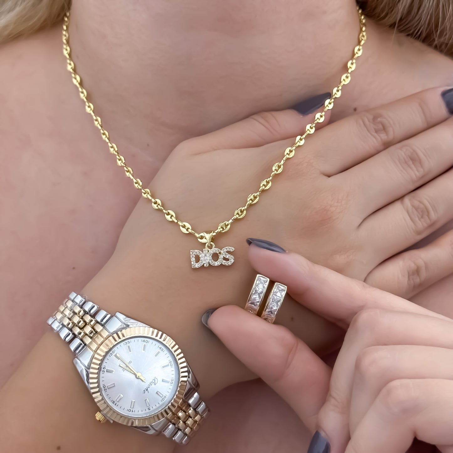 Cadena Tejido Gucci de Dama de 45cm de 3mm de Grosor + Dije de Dios + Candongas Tubular Lisa en Oro Laminado 18k con Garantía de por vida + Reloj de Dama Bicolor Bvlgari