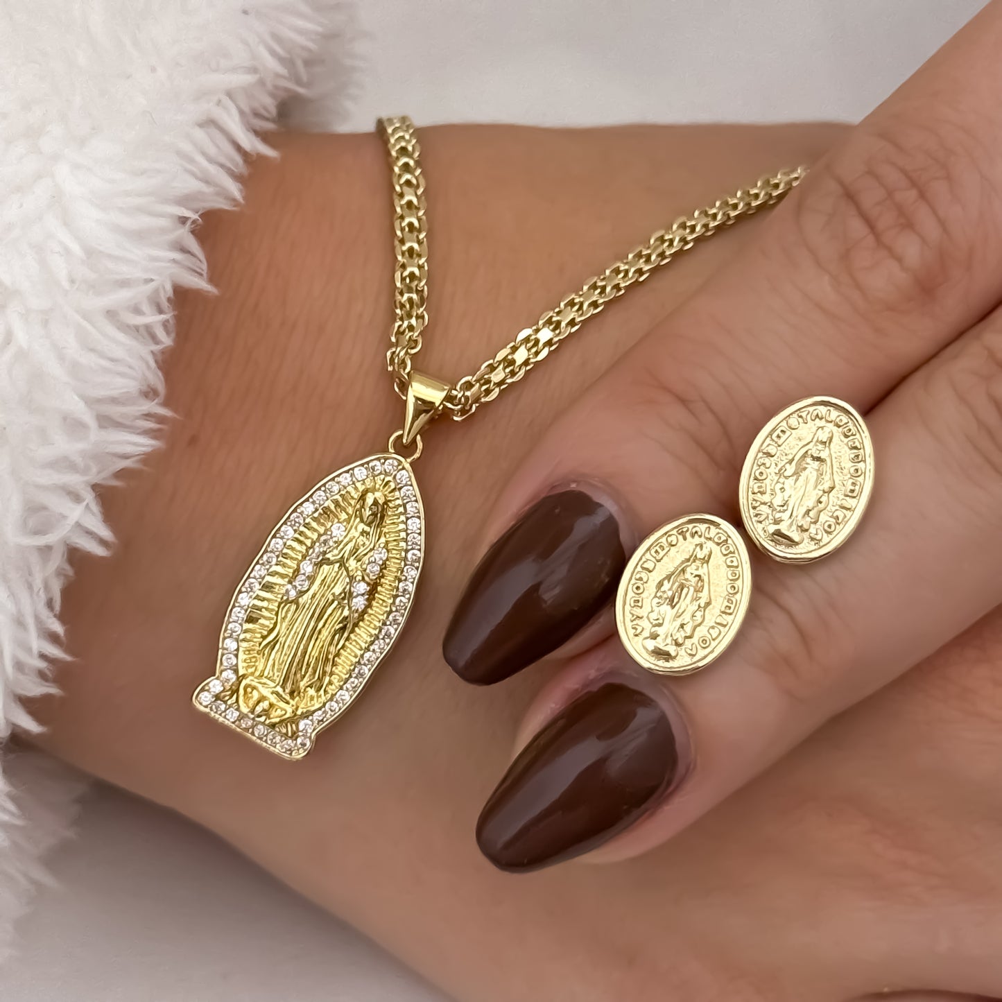 Cadena Tejido Chino 45cm de 3mm de Grosor + Virgen de Guadalupe  + Topo de Virgen de Guadalupe  en Oro Laminado 18k con Garantía de por vida
