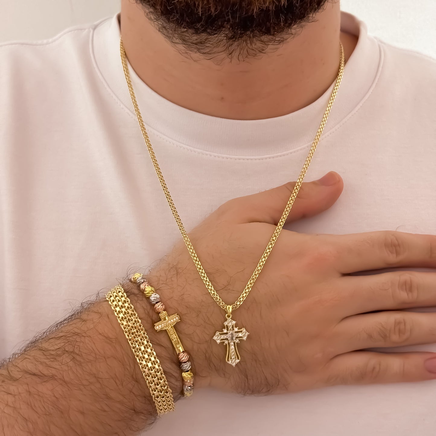 Cadena Tejido chino Hombre de 60cm de 3mm + Cruz Cristo Madero + Pulseras China Gruesa de 20cm de 8mm de Grosor + Pulsera Balin Italiano 6mm en Oro Laminado 18k con Garantía de por vida