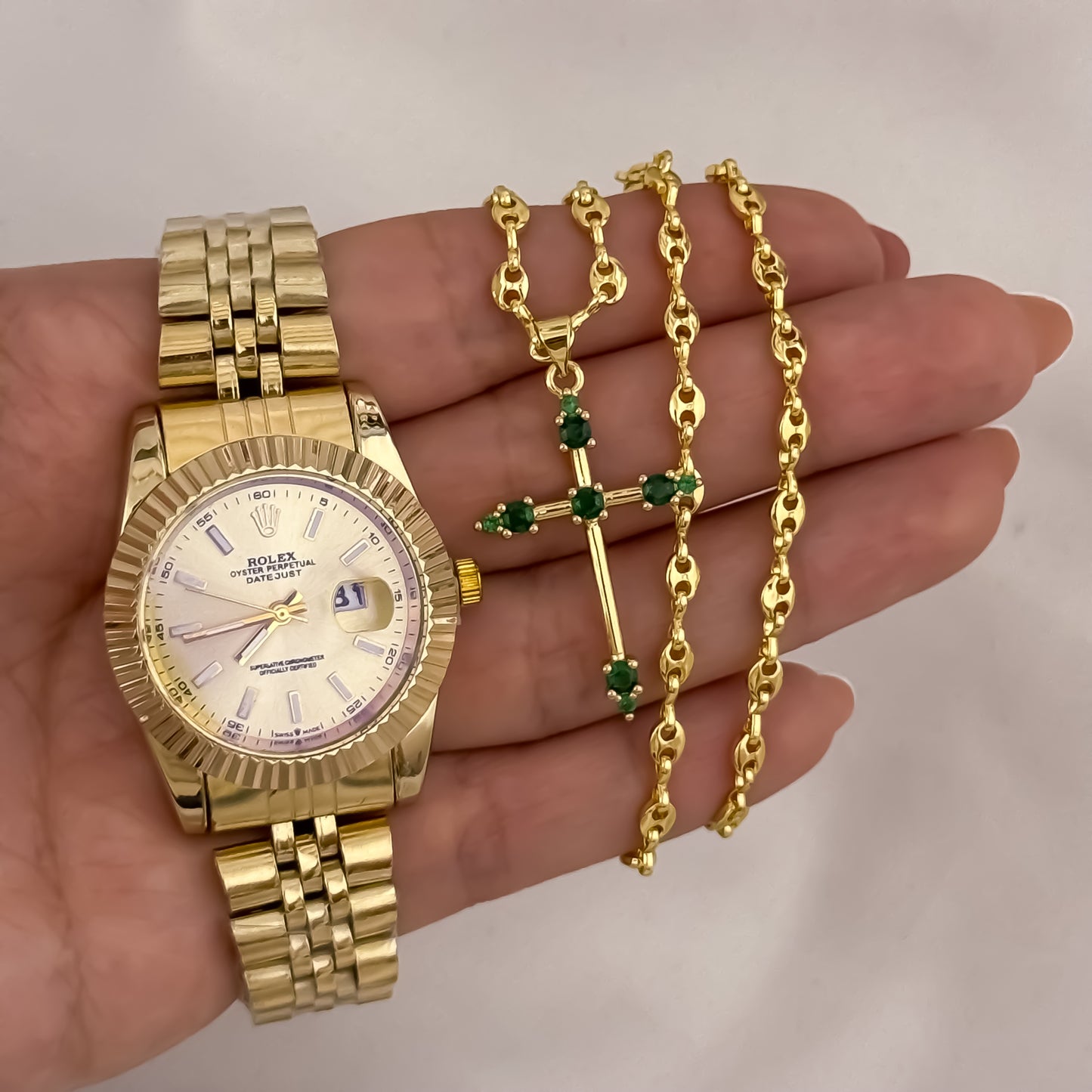 Cadena Tejido Gucci de Dama de 45cm de 3m + Cruz Trébol  Verde Esmeralda + Reloj de Dama Rolex en Oro Laminado 18k
