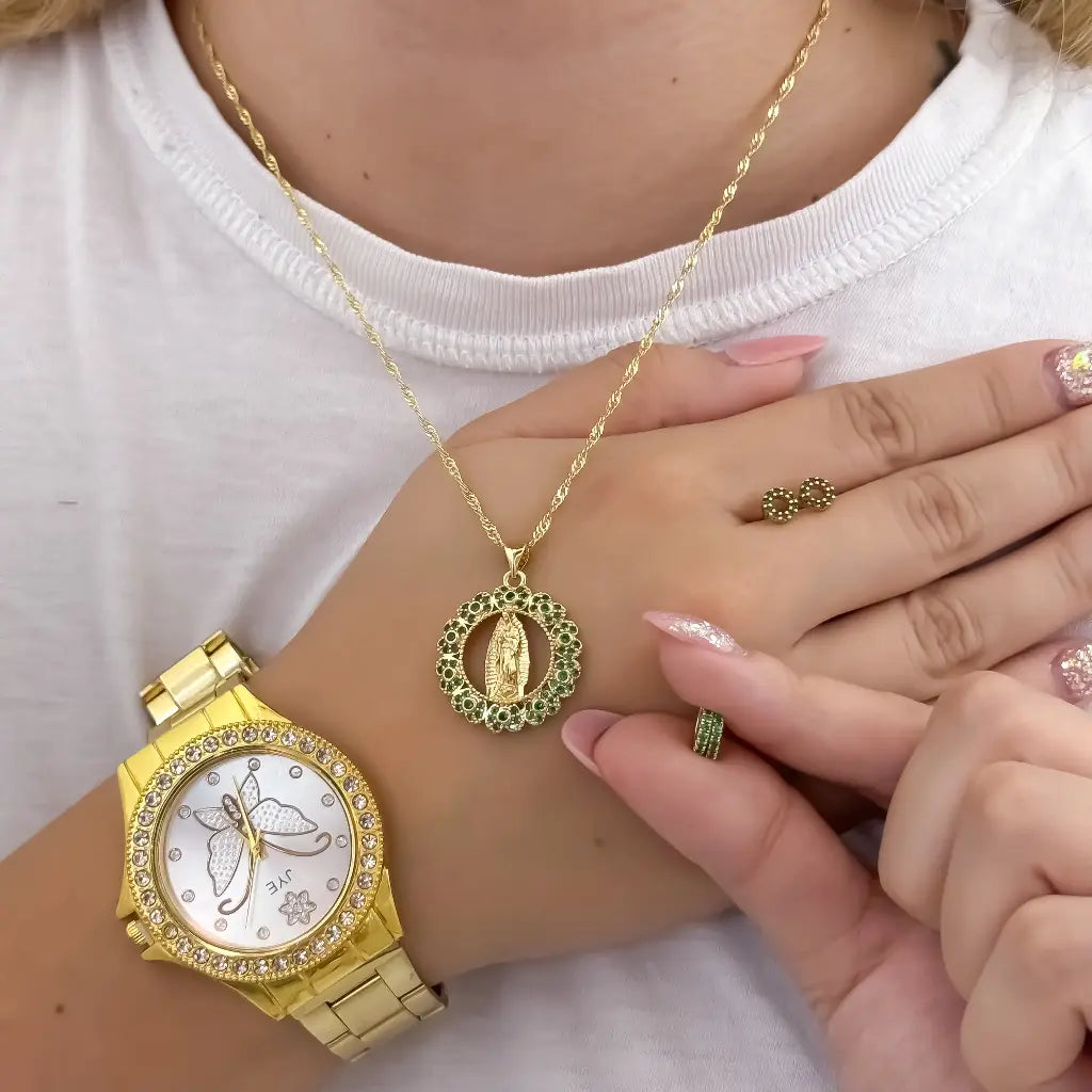Juego de Cadena Singapur de Dama de 45cm + Virgen de Guadalupe  con Circones Verde + Topos Verde Esmeralda + Candongas Verde en Oro Laminado 18k con Garantia de por vida + Reloj de Alta Gama de Dama Marca JYE